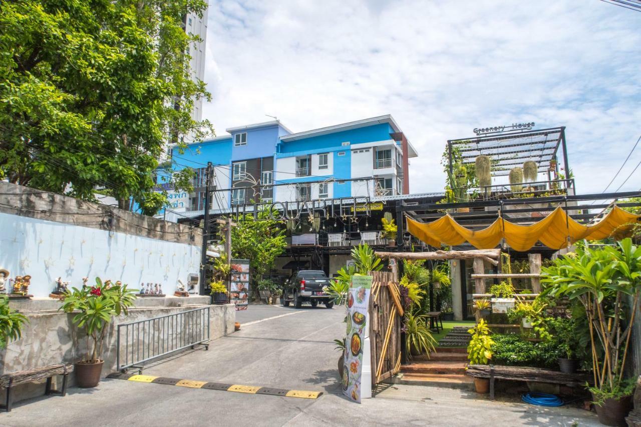 Apartmán The Quarter Wutthakat Bangkok Exteriér fotografie